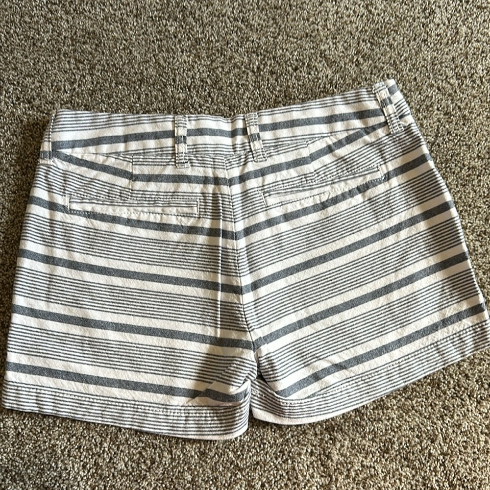 Khakis by Gap - Picture 2 of 3